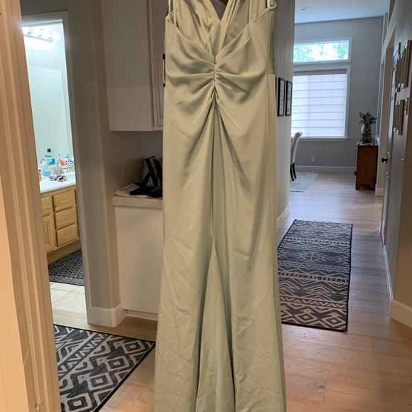 Faviana Evening Dress Size 4 - Picture 4 of 6